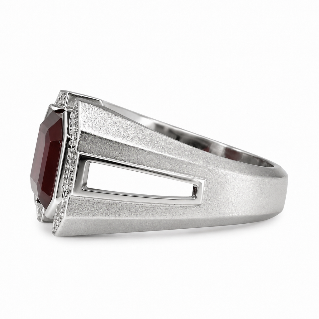 Carnelian - red chalcedony & Diamonds