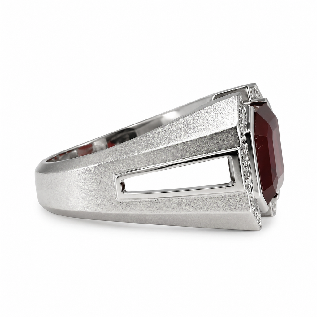 Carnelian - red chalcedony & Diamonds